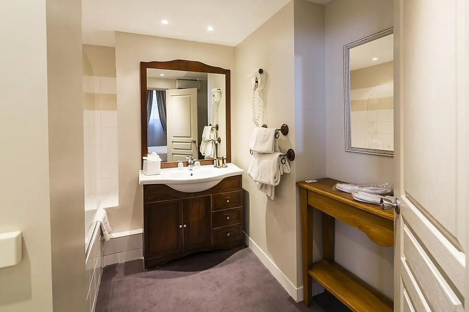 Lieux événementiels, HÔTEL DE L'HORLOGE AVIGNON