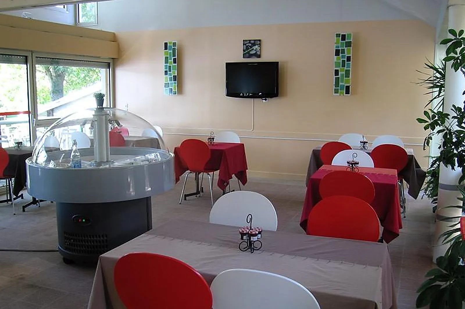 Lieux événementiels, HÔTEL DE L'ILE DU SAUSSAY