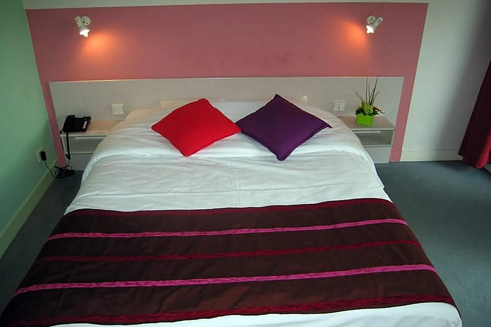 Lieux événementiels, HÔTEL DE L'ILE DU SAUSSAY