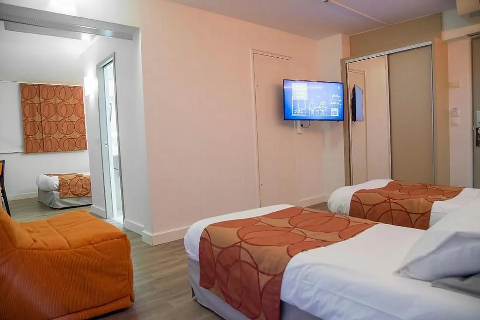 Lieux événementiels, HÔTEL DE L'ISLE