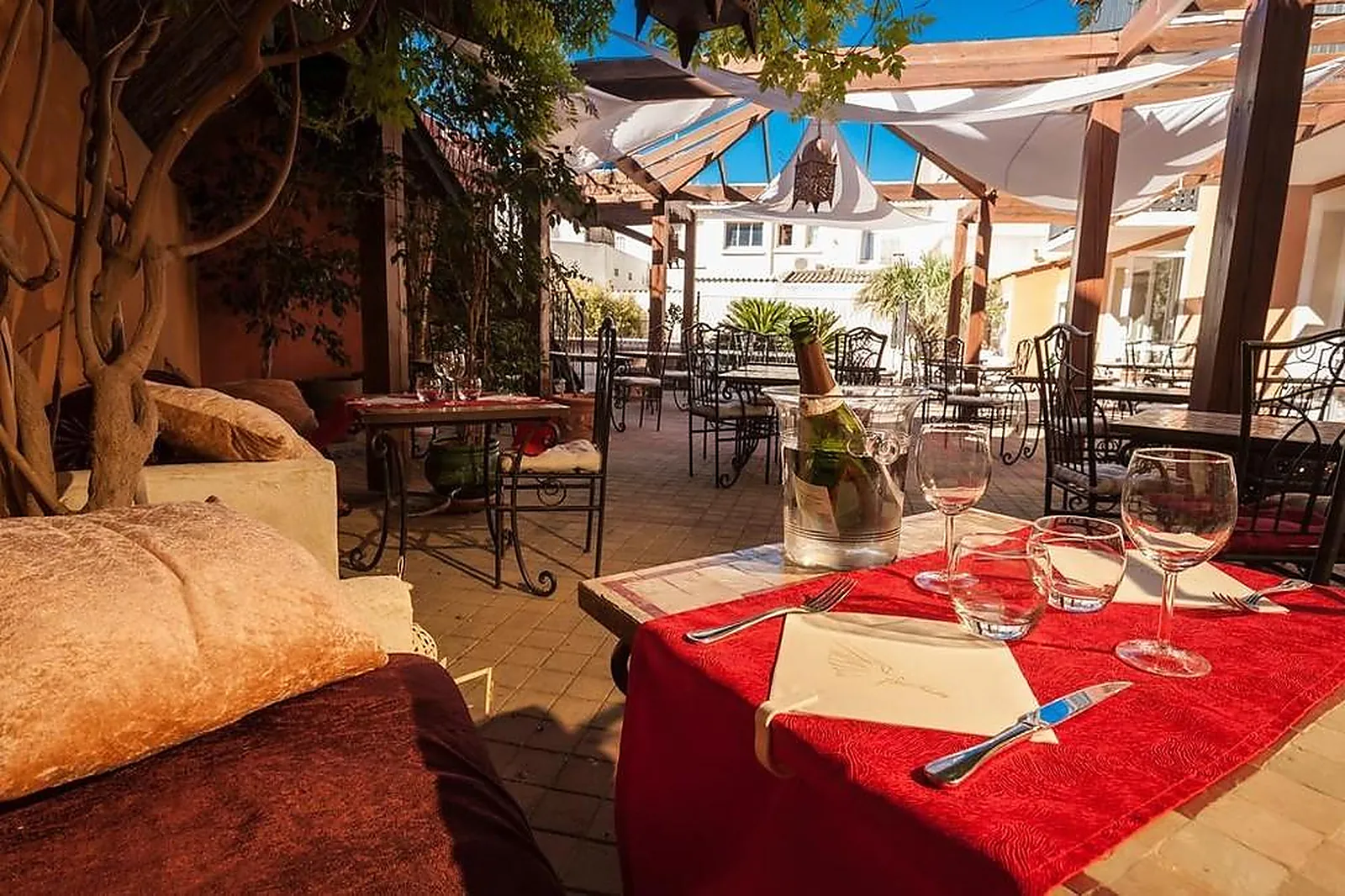 Lieux événementiels, HÔTEL DE LA CLAPE