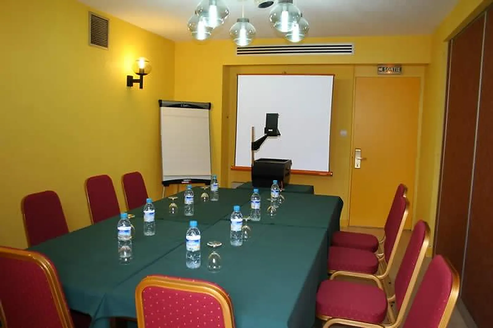 Lieux événementiels, HÔTEL DE LA LOIRE