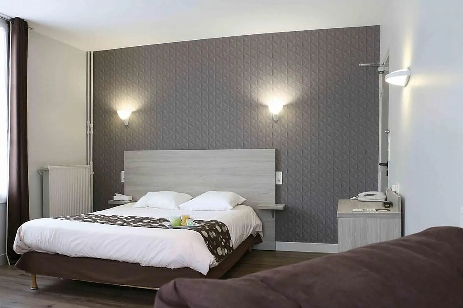 Lieux événementiels, HÔTEL DE LA PLACE AUNAY-SUR-AUDON