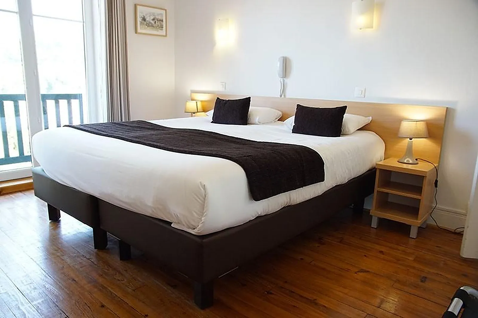 Lieux événementiels, HÔTEL DE LA RHUNE