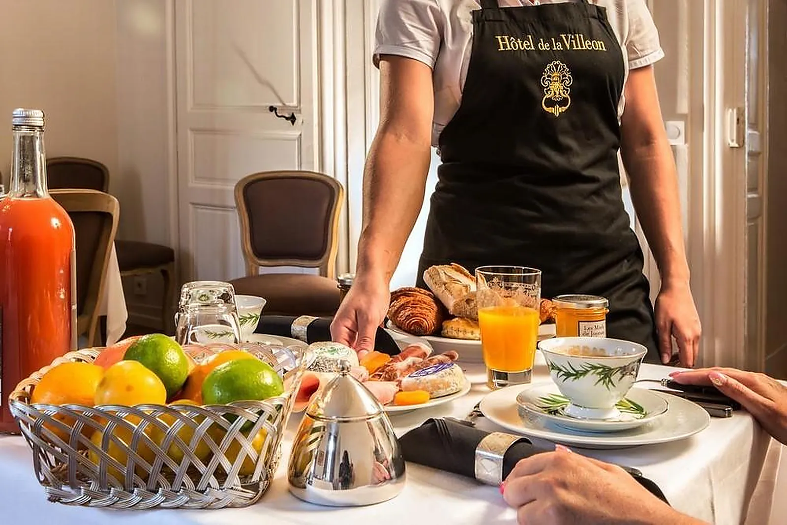 Lieux événementiels, HOTEL DE LA VILLEON