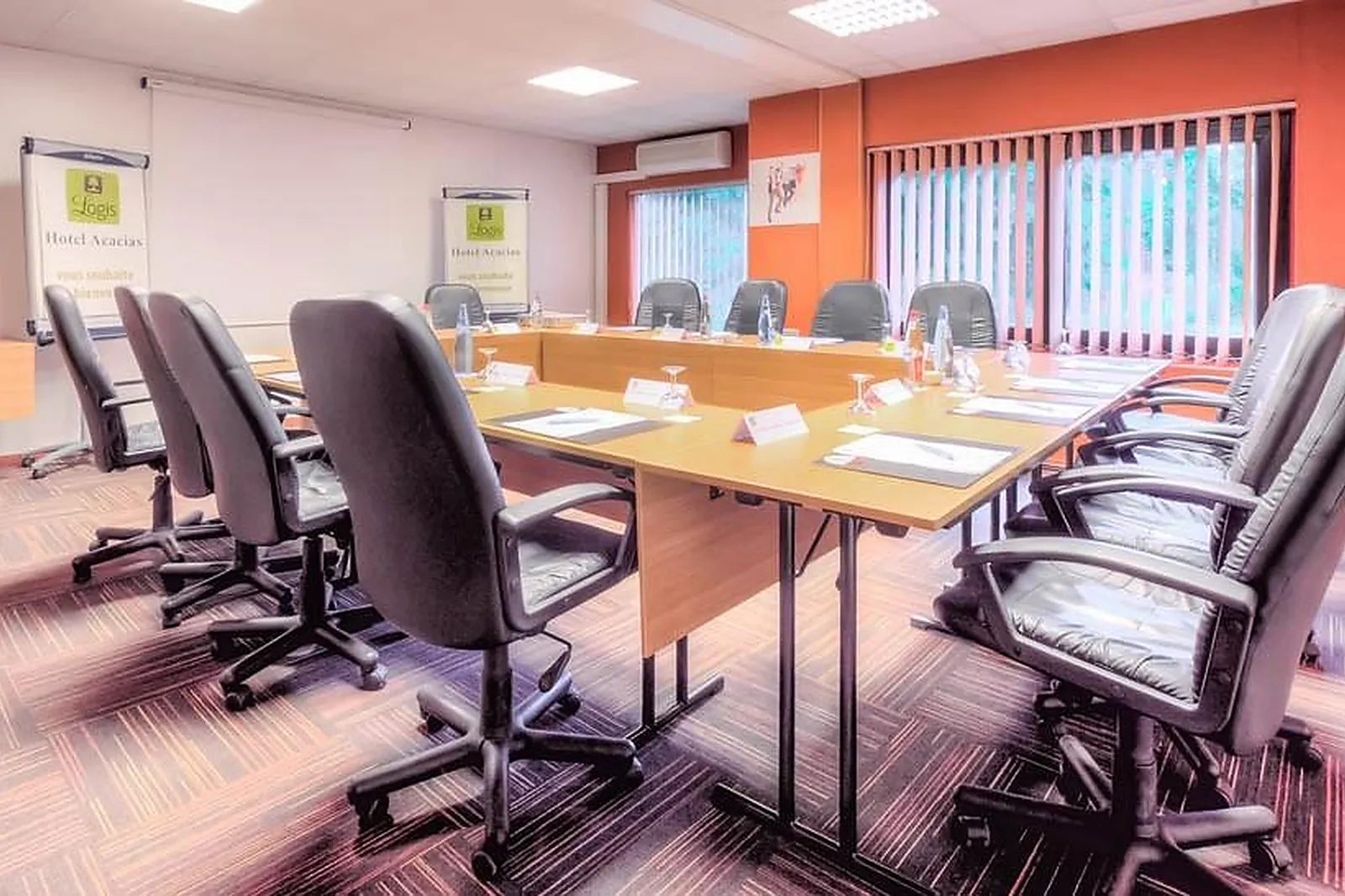 Lieux événementiels, HOTEL DES ACACIAS