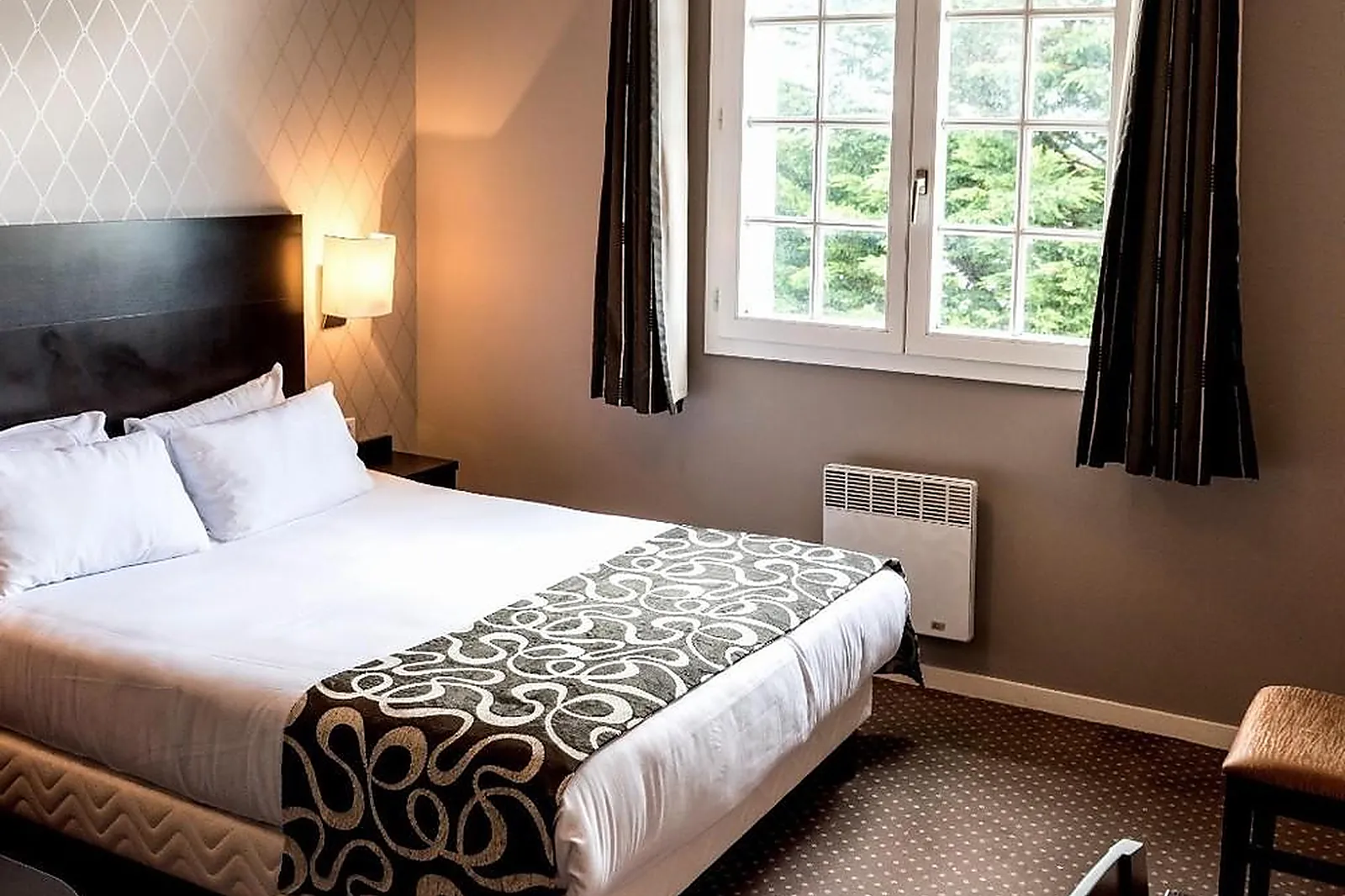 Lieux événementiels, HÔTEL DES CHÂTEAUX