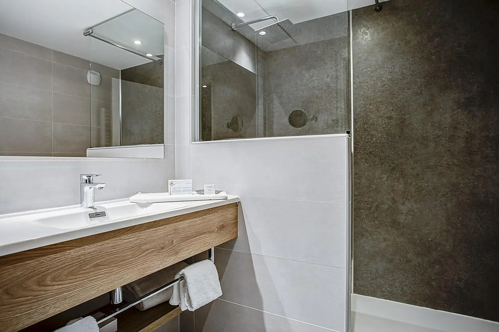 Lieux événementiels, HOTEL DES CONGRES