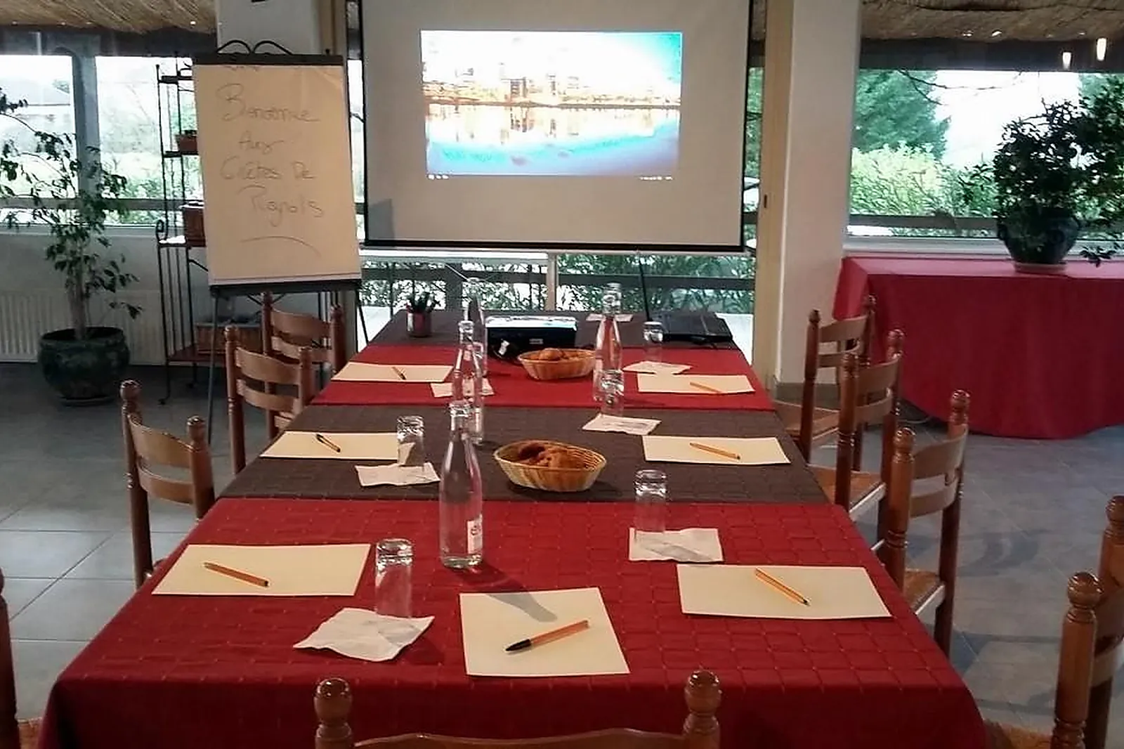 Lieux événementiels, HÔTEL DES CRÊTES DE PIGNOLS