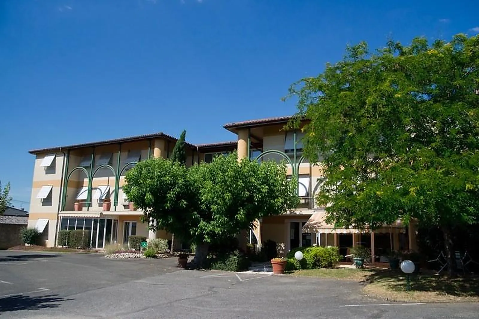 Lieux événementiels, HÔTEL DES FLEURS