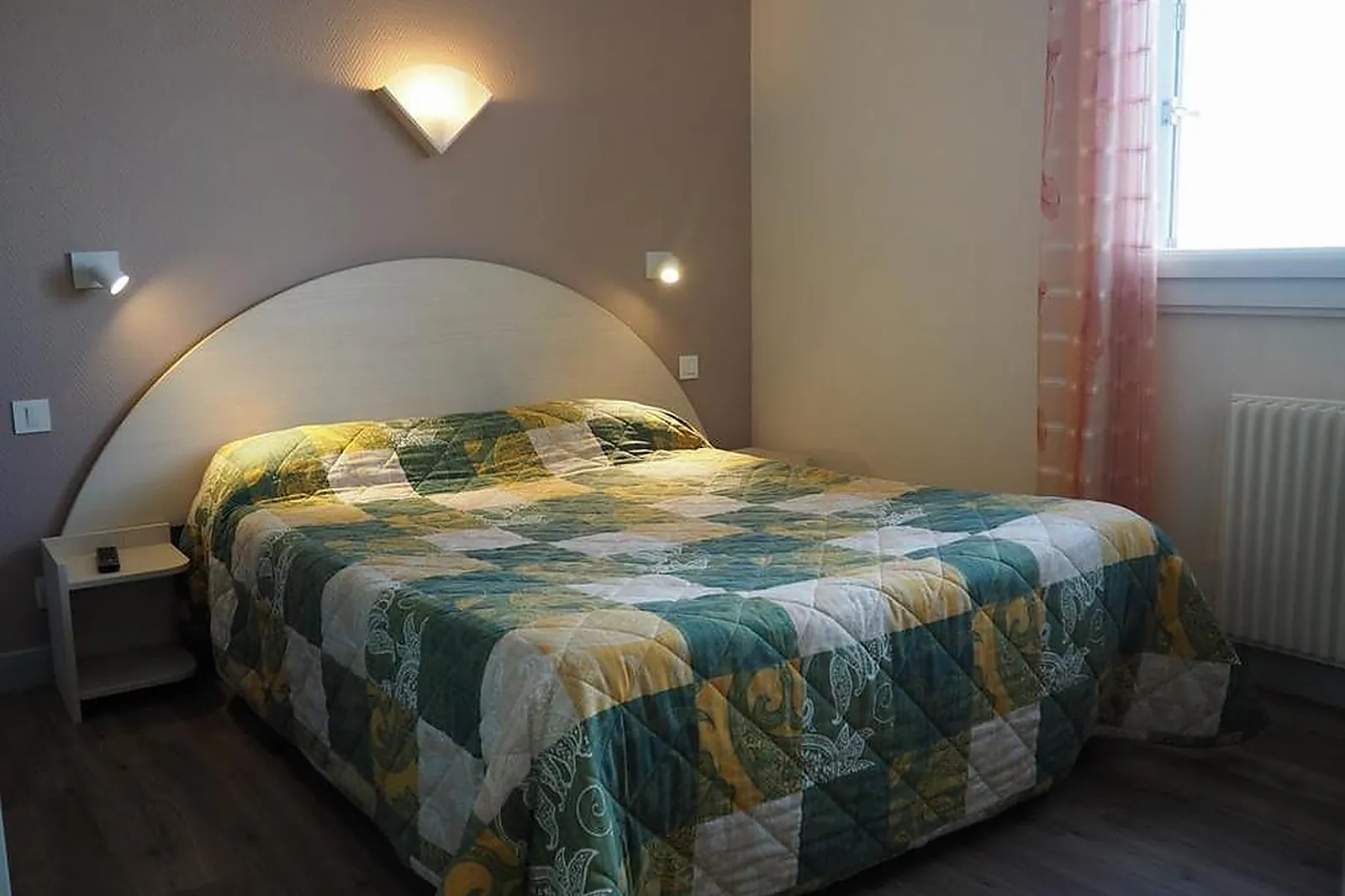 Lieux événementiels, HÔTEL DES FLEURS