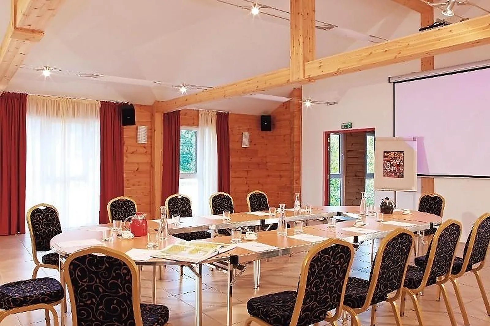 Lieux événementiels, HÔTEL DES LACS