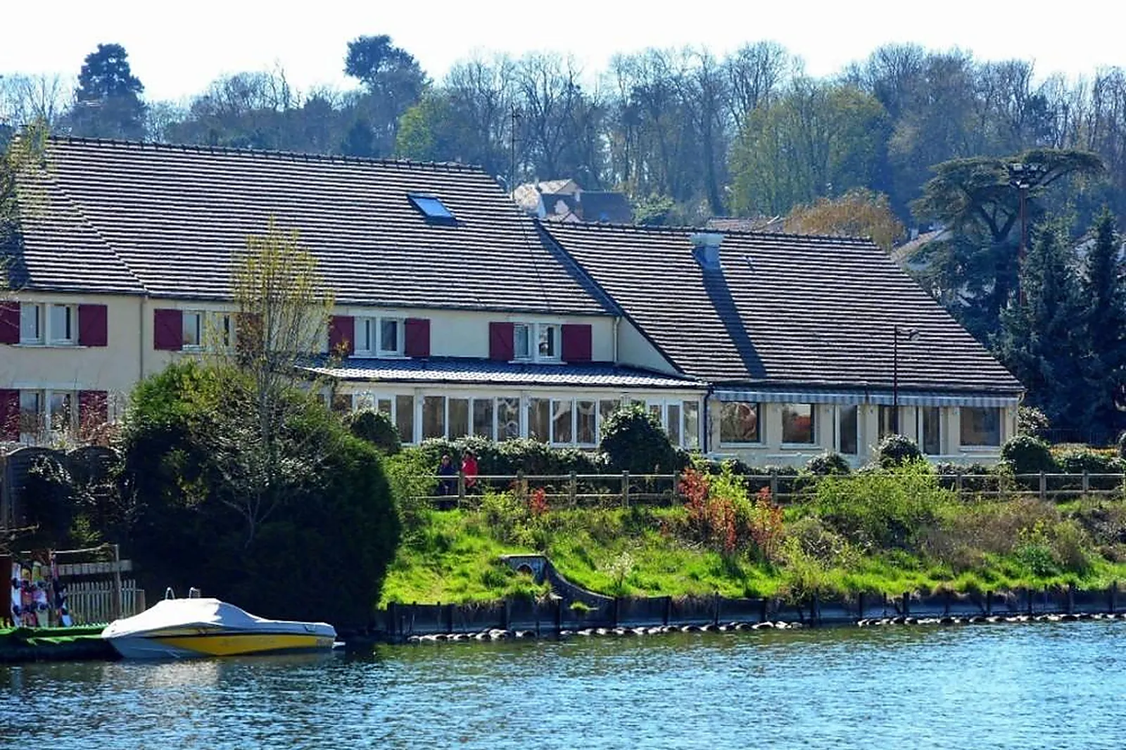 Lieux événementiels, HÔTEL DES LACS