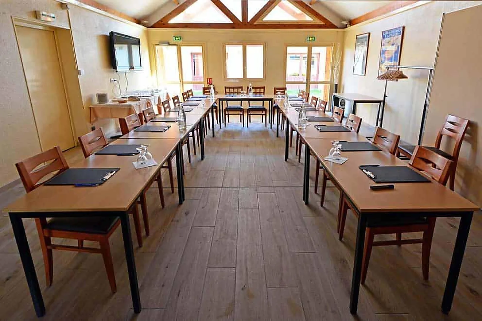 Lieux événementiels, HÔTEL DES LACS