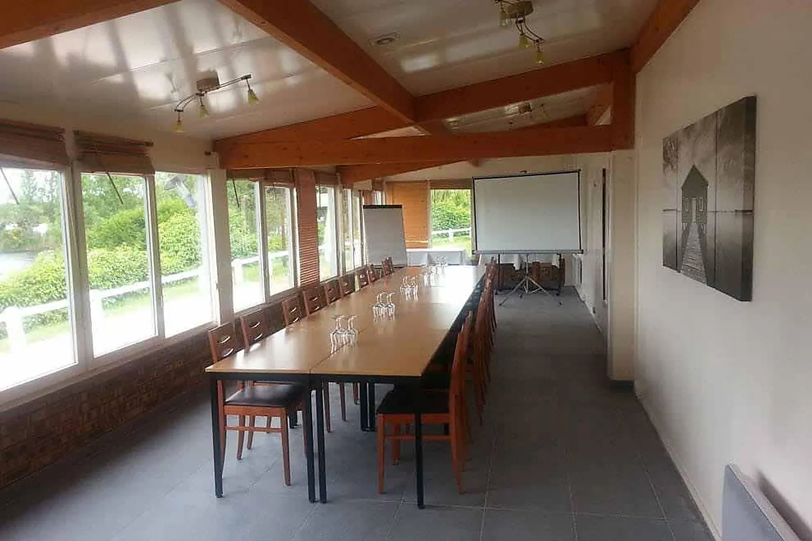 Lieux événementiels, HÔTEL DES LACS