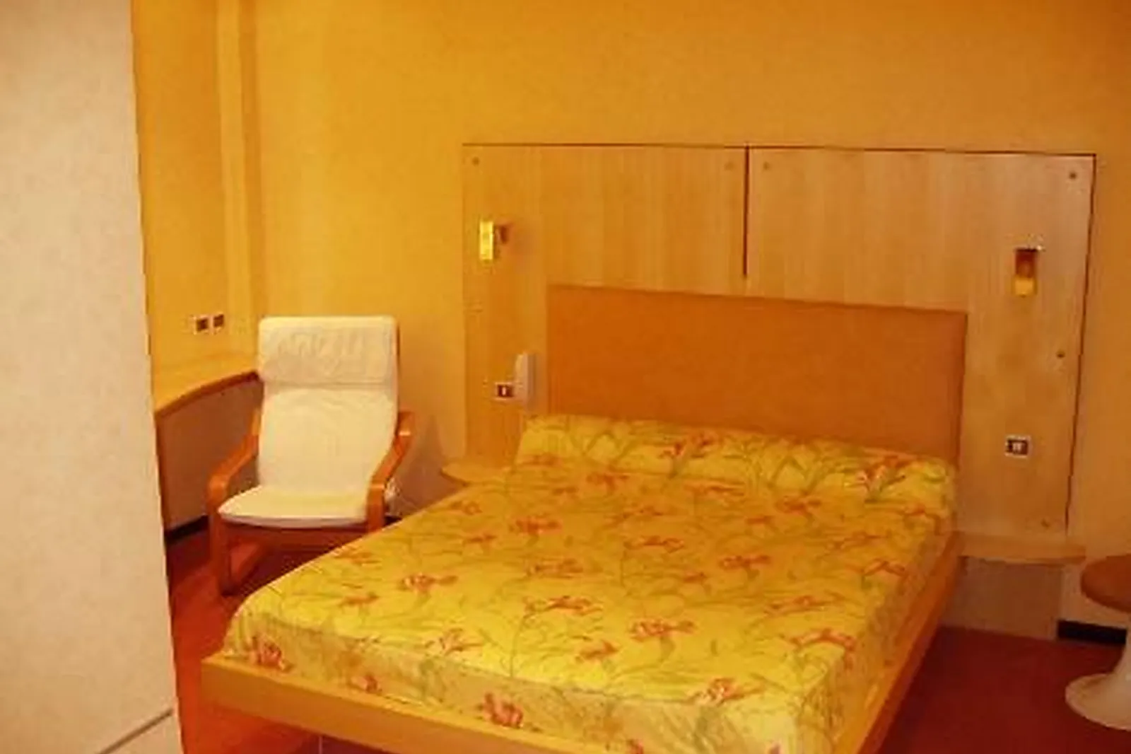 Lieux événementiels, HÔTEL DES LYS