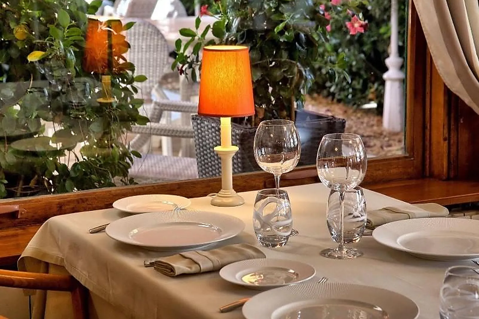 Lieux événementiels, HÔTEL DES PINS