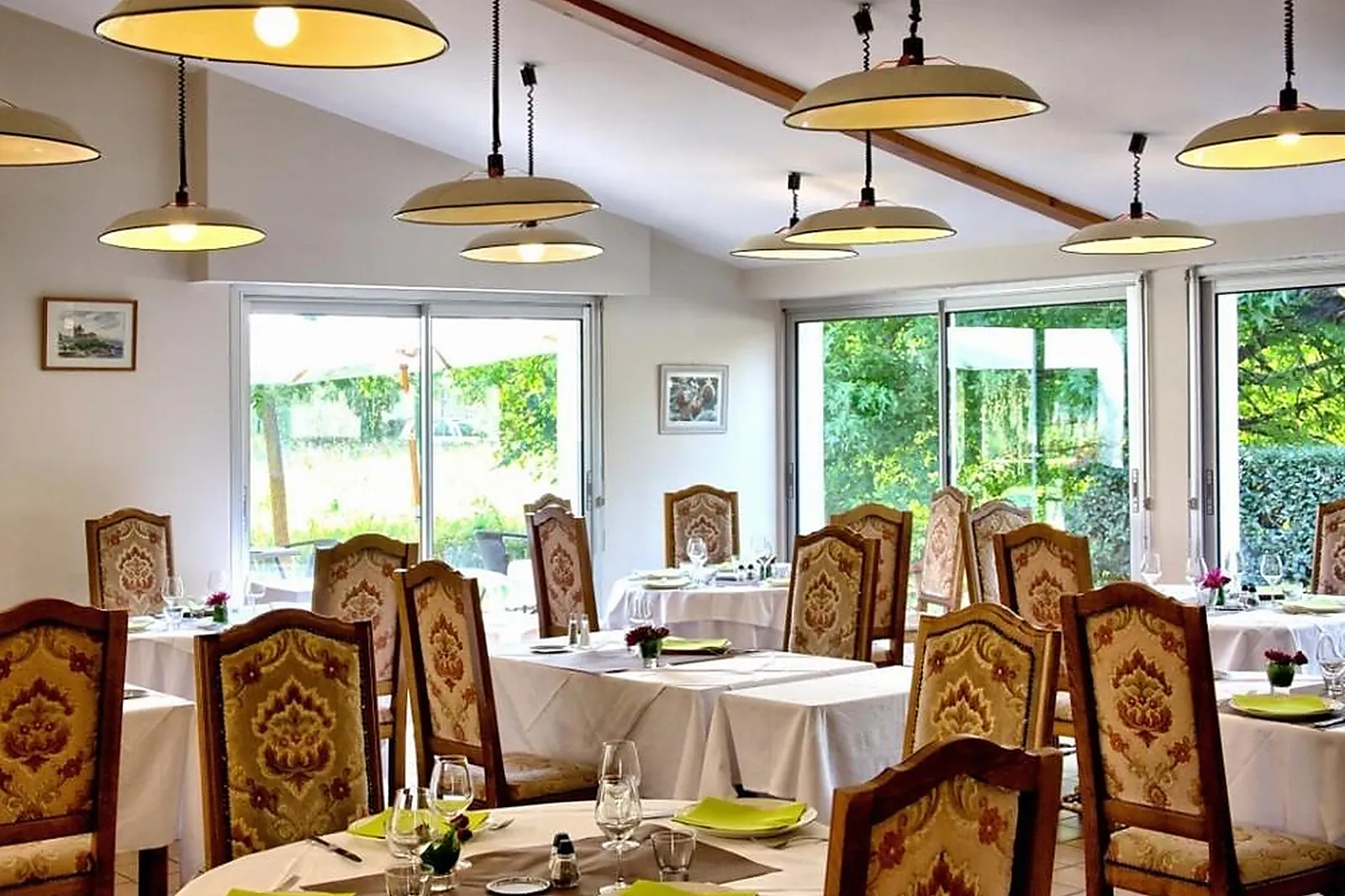 Lieux événementiels, HÔTEL DES PLATANES