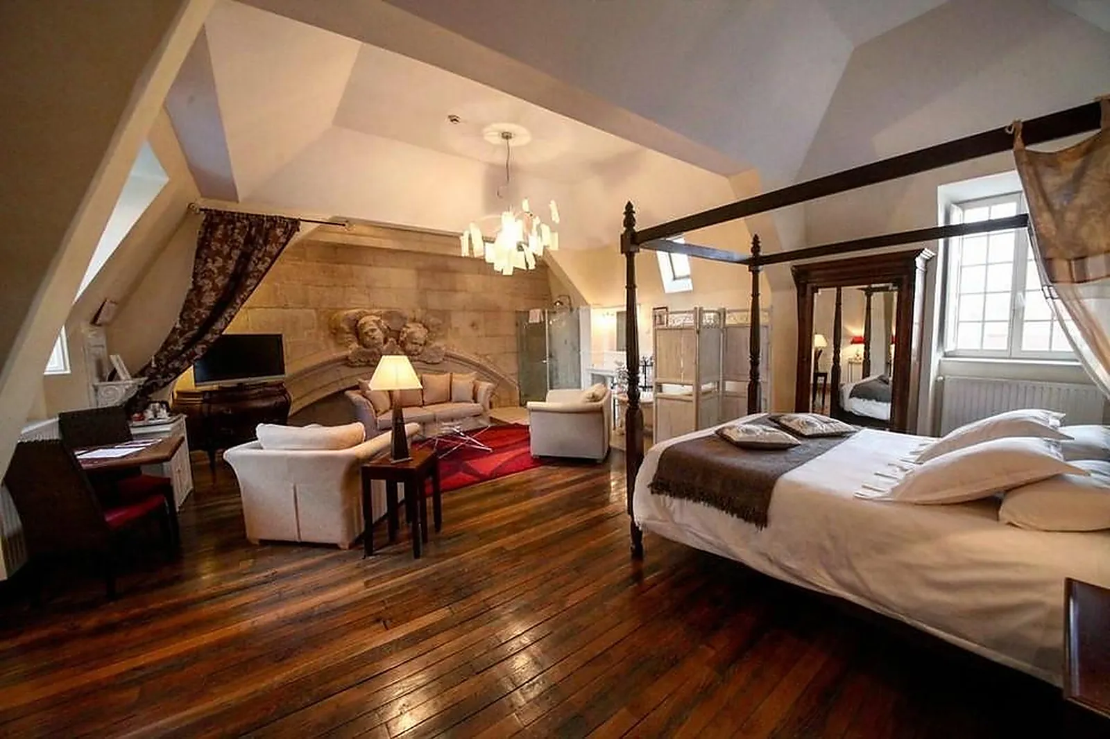 Lieux événementiels, HÔTEL DES PRELATS