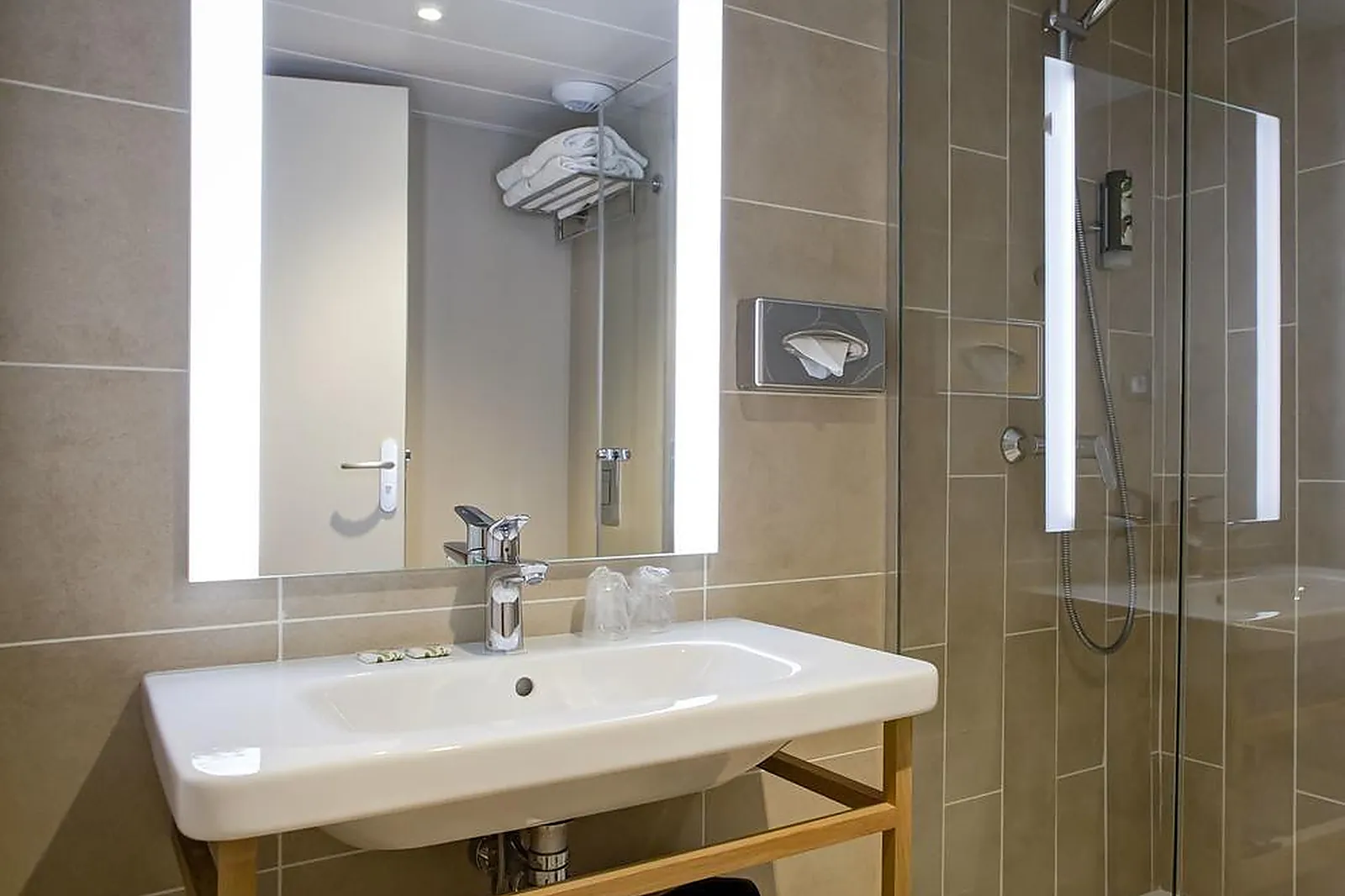 Lieux événementiels, HÔTEL DES REMPARTS LYON