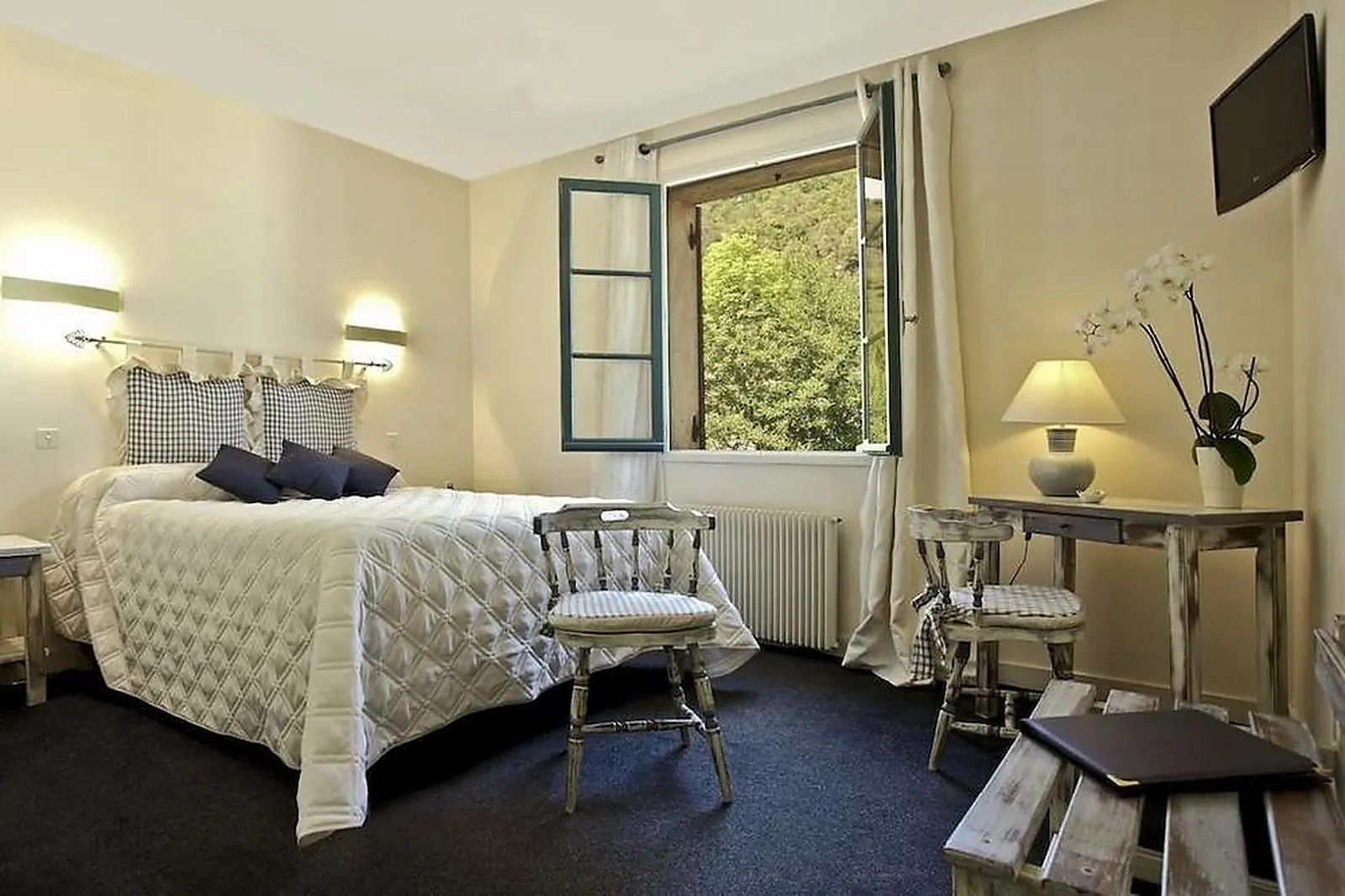 Lieux événementiels, HÔTEL DES ROCHES