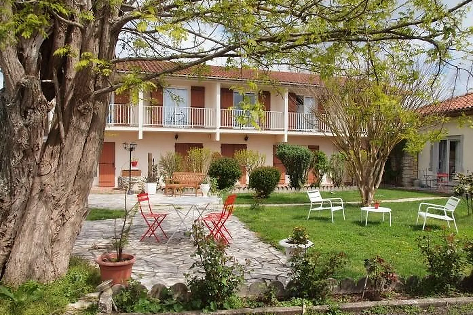 Lieux événementiels, HÔTEL DES VIEUX ACACIAS