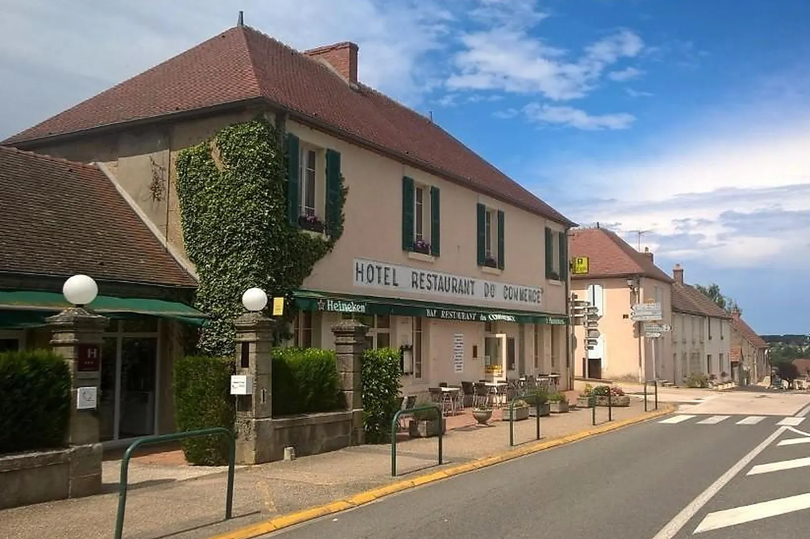 Lieux événementiels, HÔTEL DU COMMERCE TRONGET