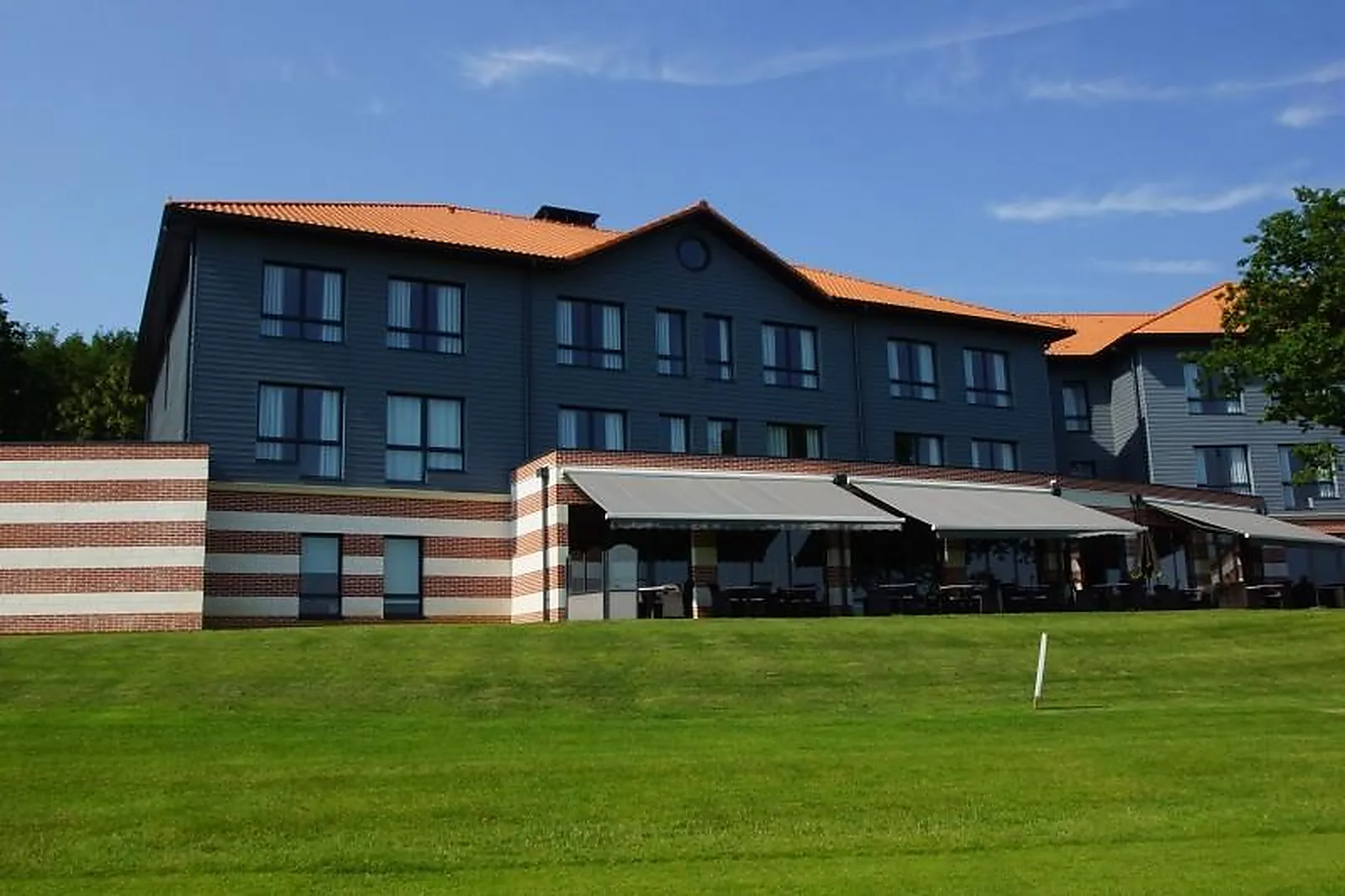 Lieux événementiels, HÔTEL DU GOLF & NAJETI