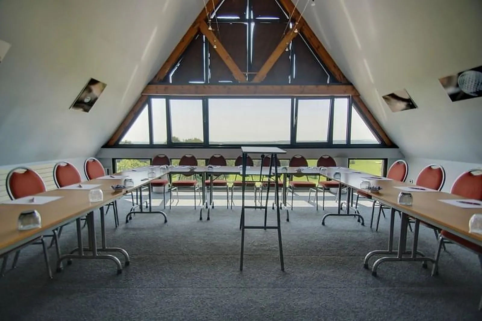 Lieux événementiels, HÔTEL DU GOLF & NAJETI