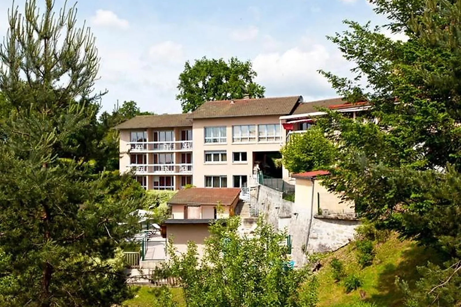 Lieux événementiels, HÔTEL DU LAC LACAPELLE VIESCAMP