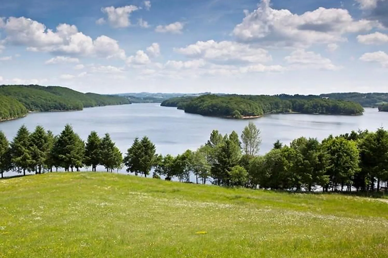 Lieux événementiels, HÔTEL DU LAC LACAPELLE VIESCAMP