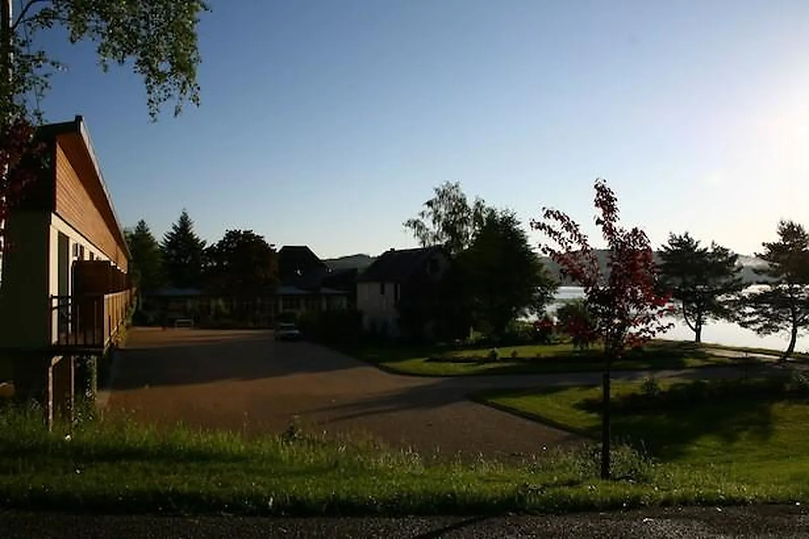 Lieux événementiels, HÔTEL DU LAC NEUVIC