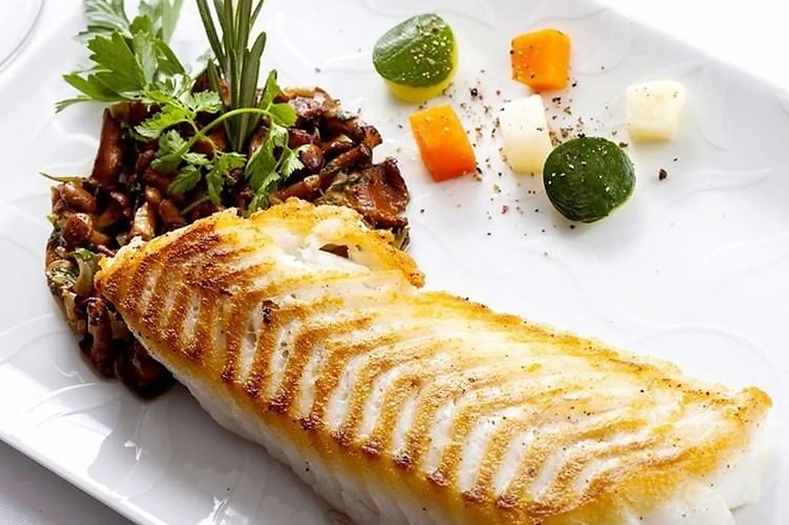 Lieux événementiels, HOTEL DU LAC DE MADINE