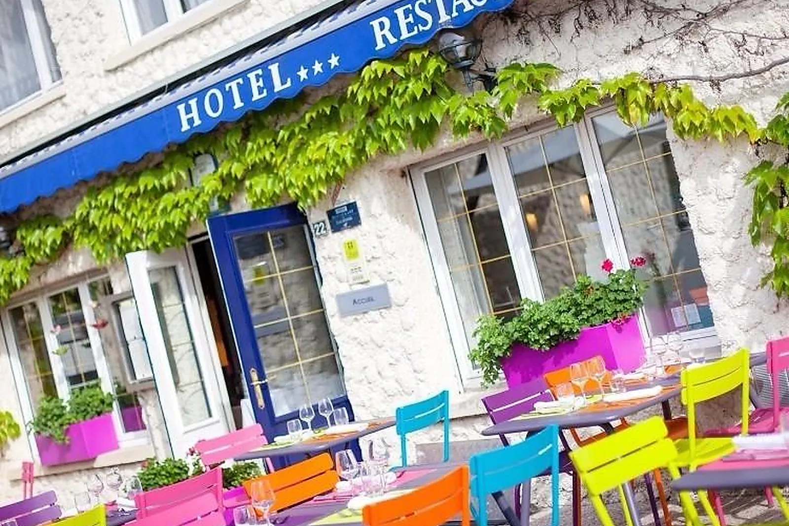 Lieux événementiels, HOTEL DU LAC DE MADINE