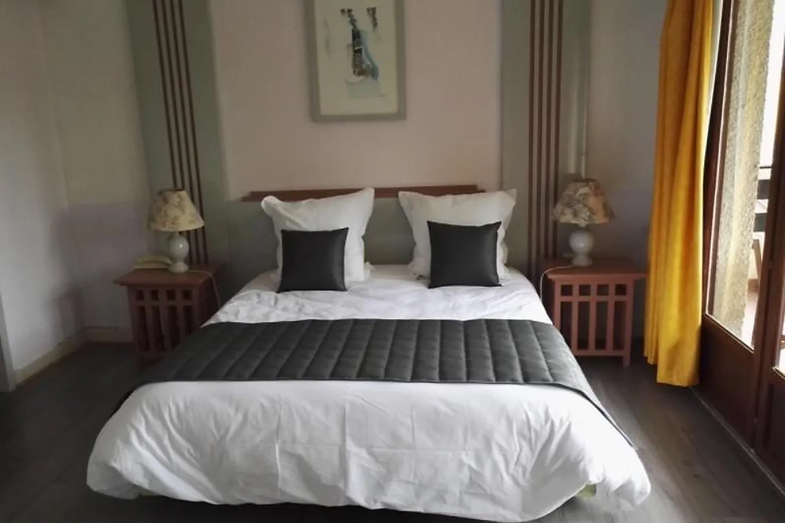 Lieux événementiels, HÔTEL DU LACA