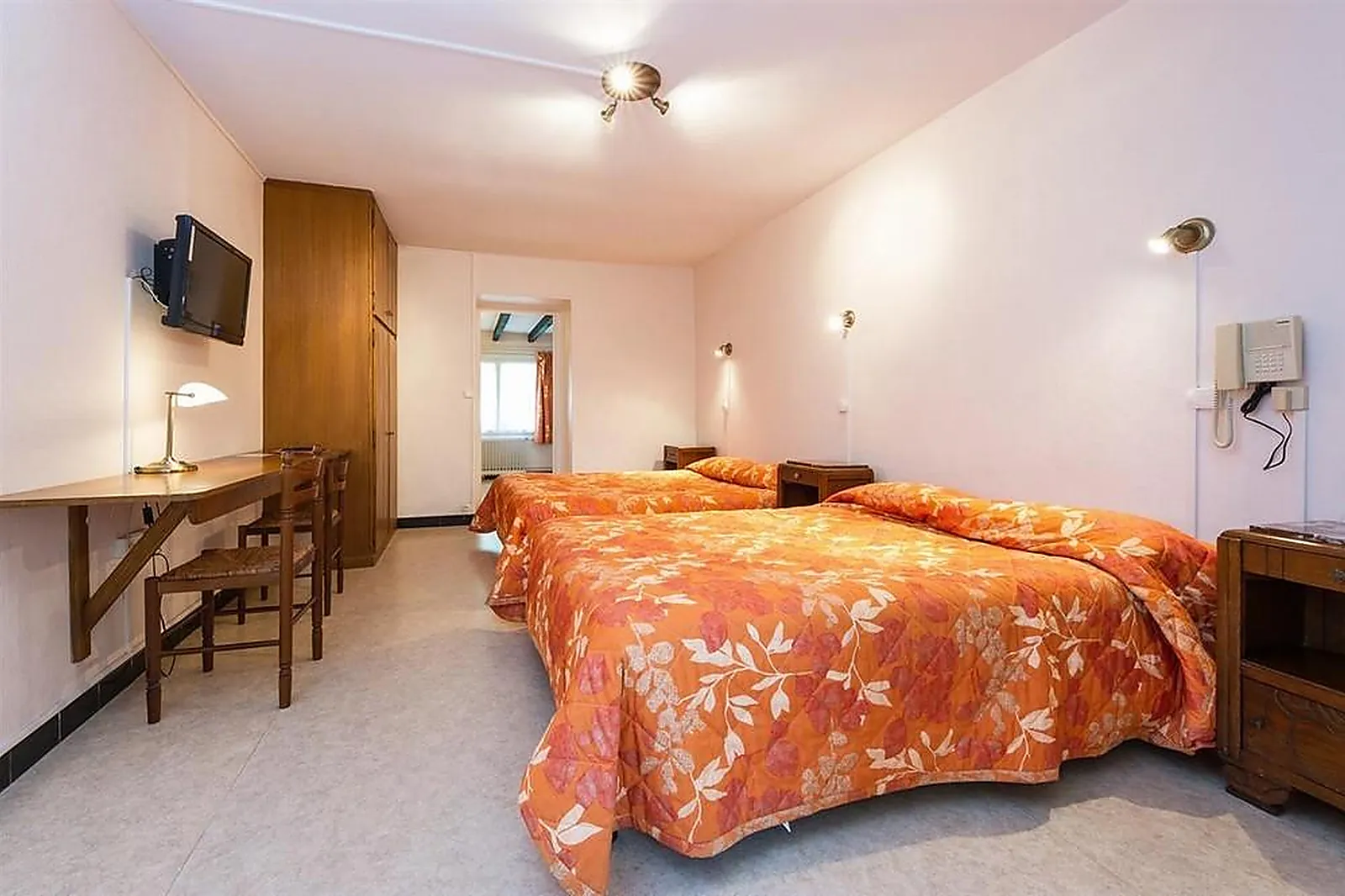 Lieux événementiels, HÔTEL DU PETIT LUSSAULT