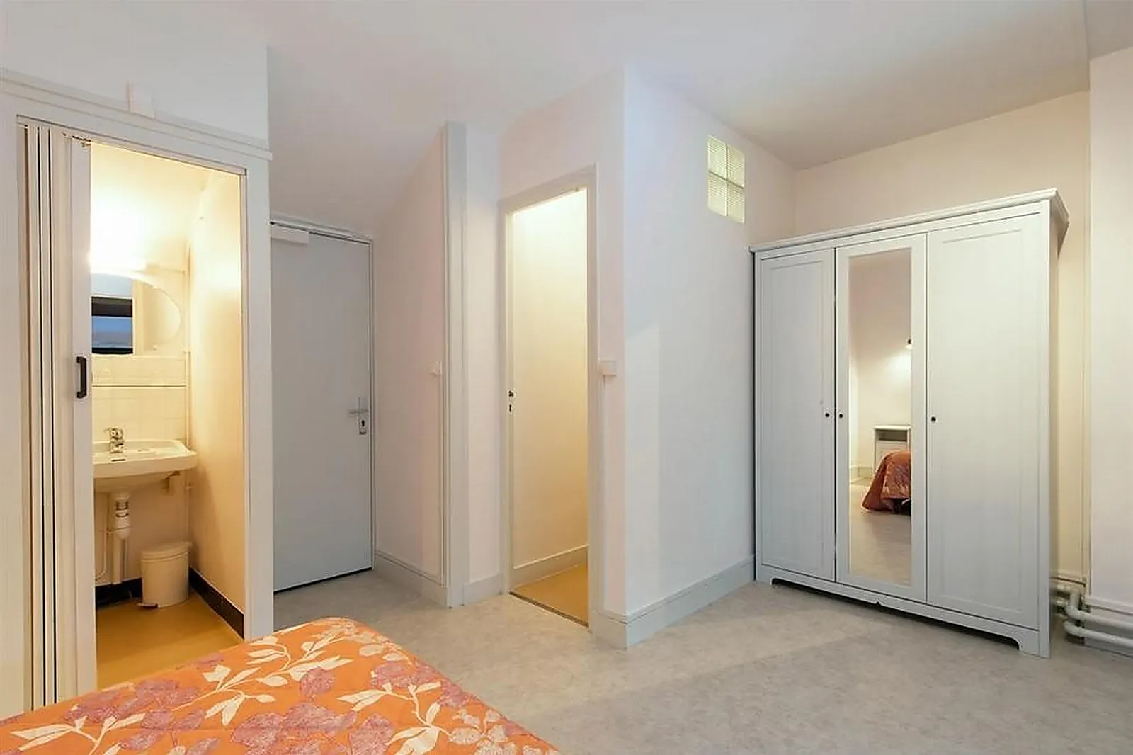 Lieux événementiels, HÔTEL DU PETIT LUSSAULT