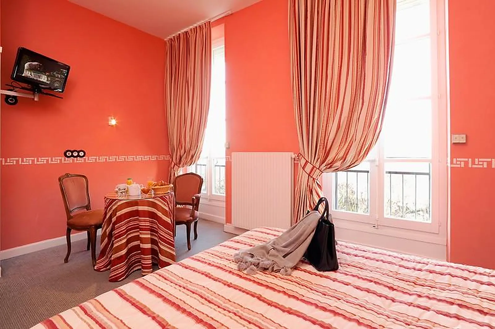 Lieux événementiels, HÔTEL ET RESTAURANT EMILE JOB