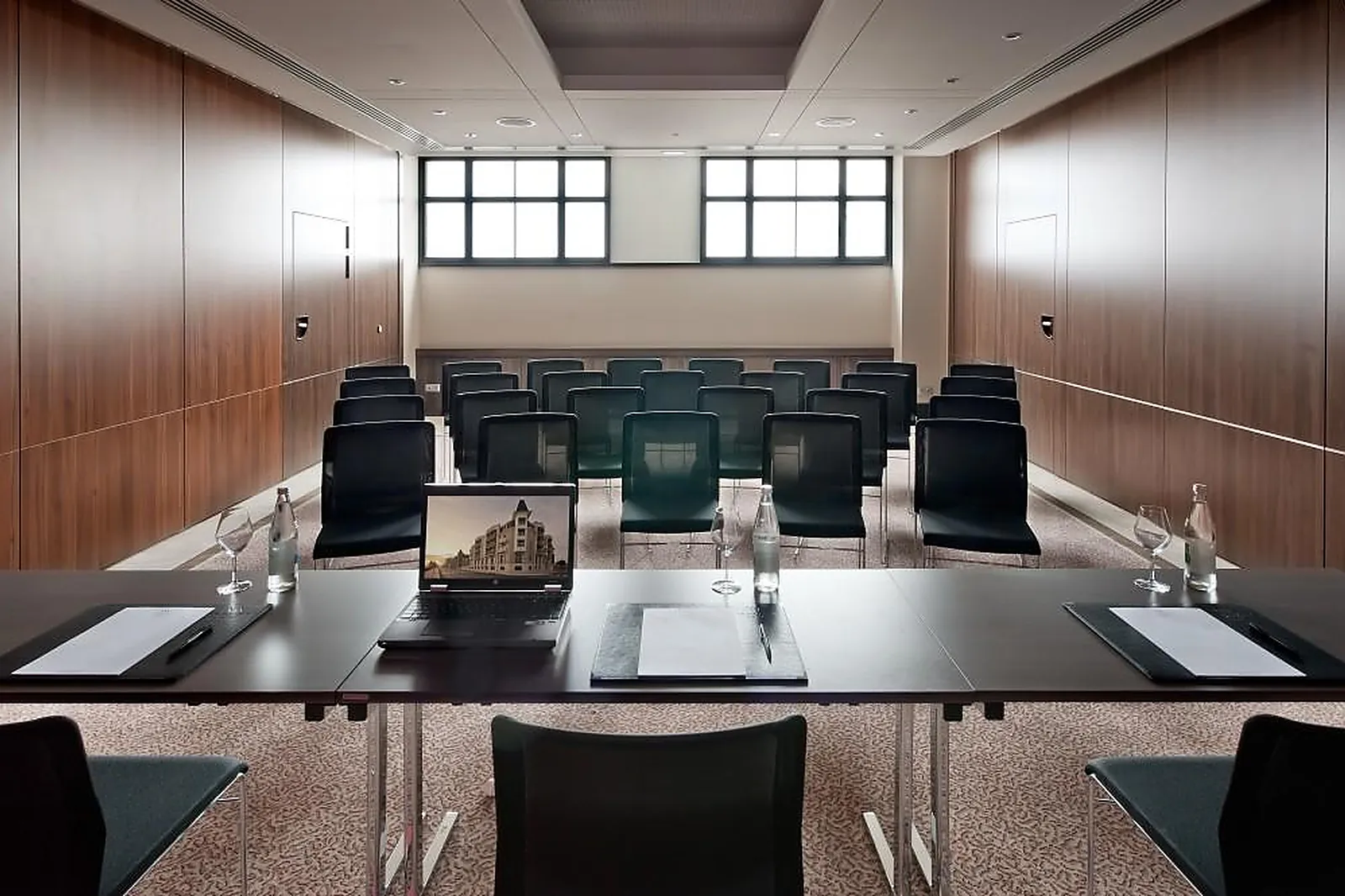 Lieux événementiels, HÔTEL ET SPA LE NOUVEAU MONDE