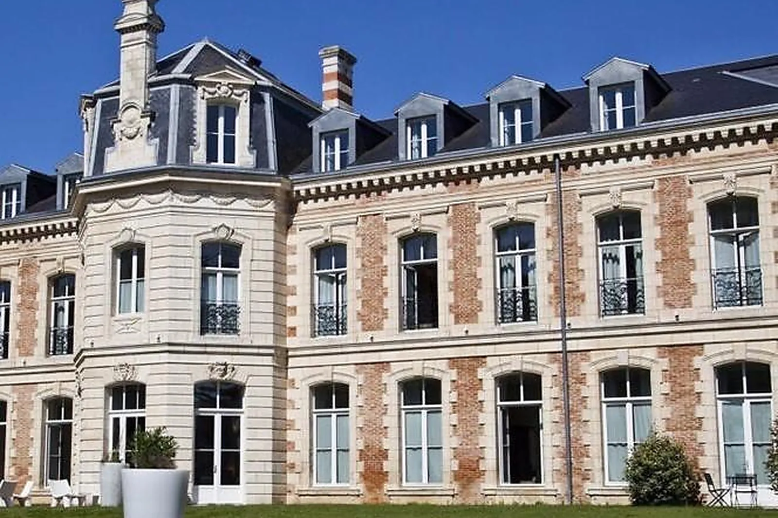 Lieux événementiels, HÔTEL ET SPA DU CHÂTEAU