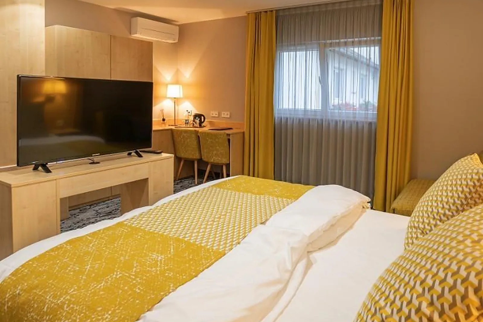 Lieux événementiels, HÔTEL ET SPA AU SOLEIL