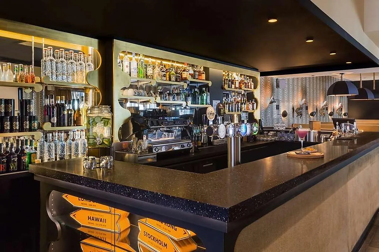 Lieux événementiels, HÔTEL L'ARBRE VOYAGEUR