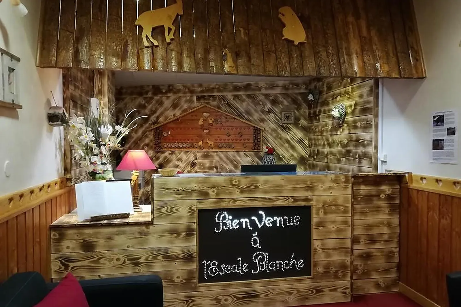 Lieux événementiels, HÔTEL L'ESCALE BLANCHE