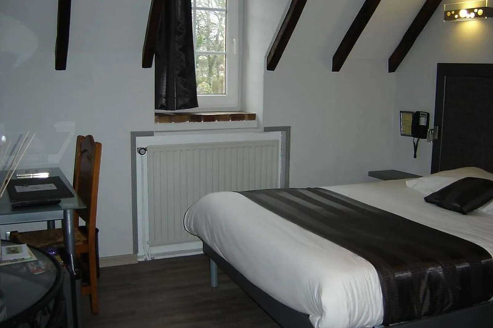 Lieux événementiels, HÔTEL L'OASIS