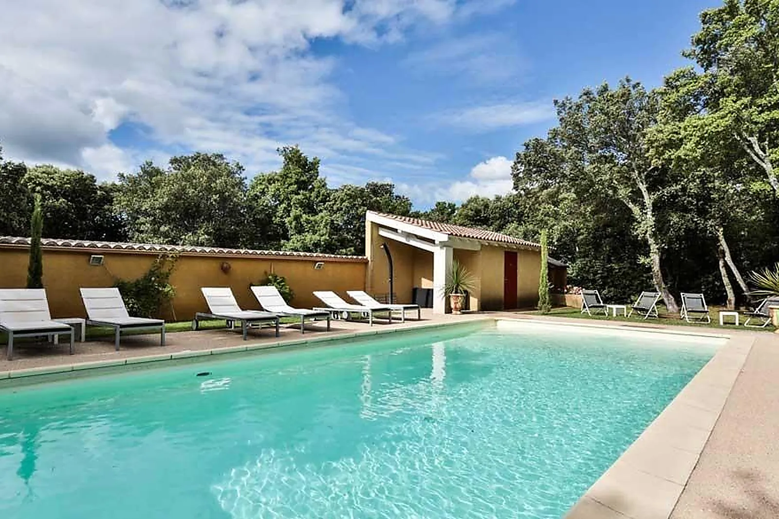 Lieux événementiels, HÔTEL LA BASTIDE DE GRIGNAN