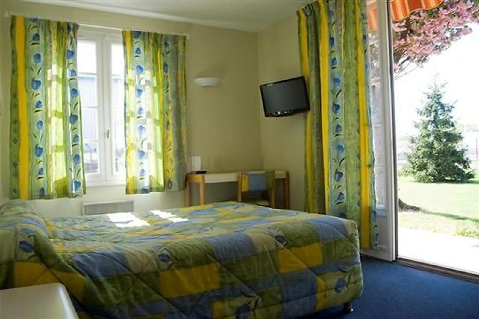 Lieux événementiels, HÔTEL LA BELLE ETOILE