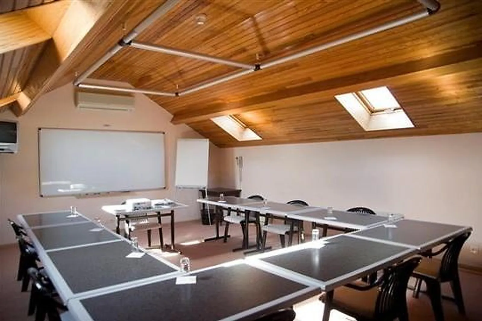 Lieux événementiels, HÔTEL LA BELLE ETOILE