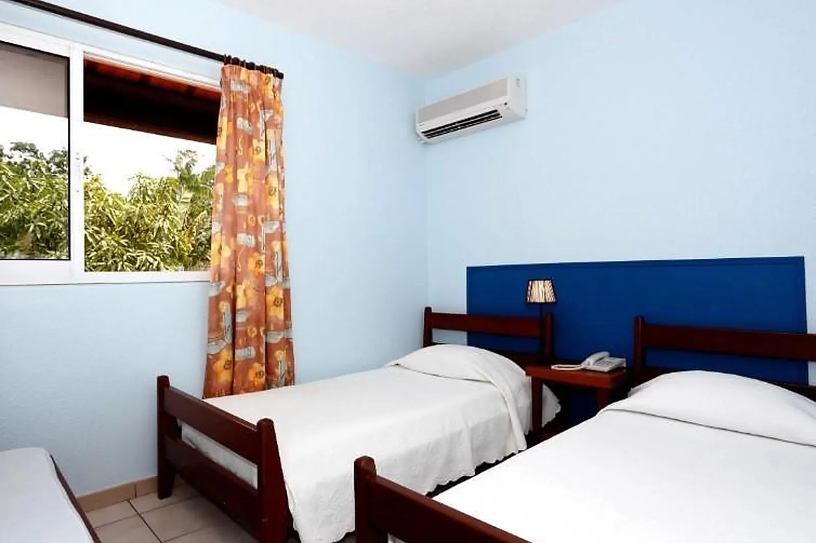 Lieux événementiels, HÔTEL LA CHAUMIÈRE