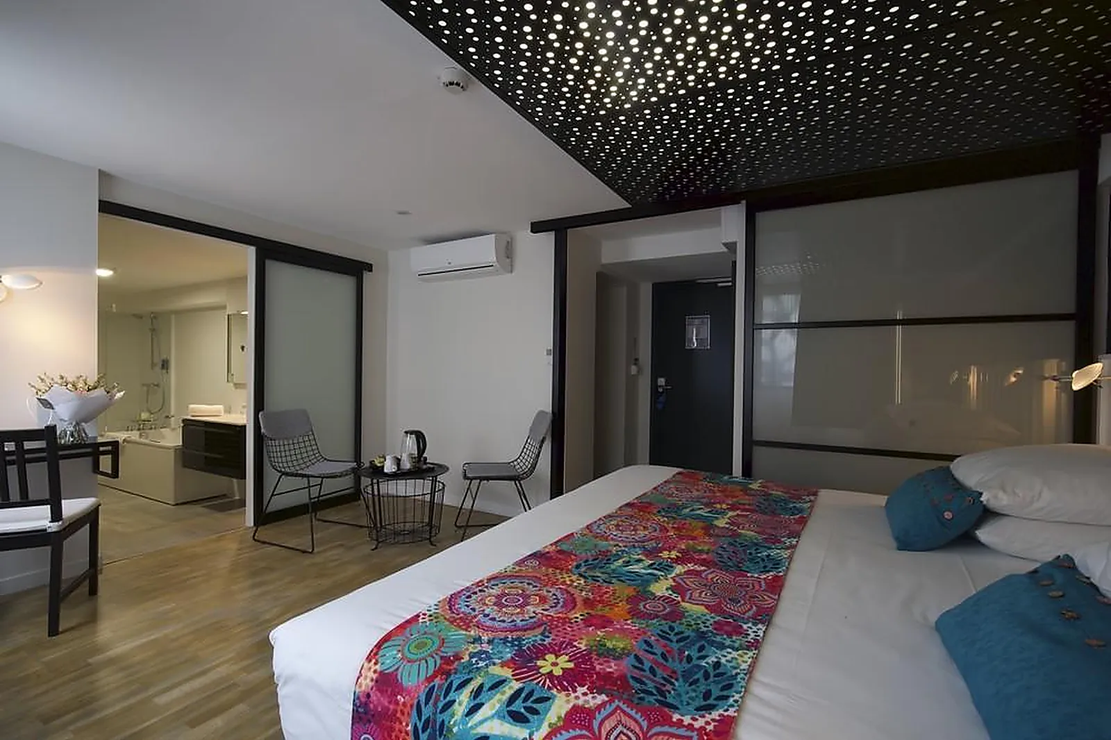 Lieux événementiels, HÔTEL LA FABRIQUE