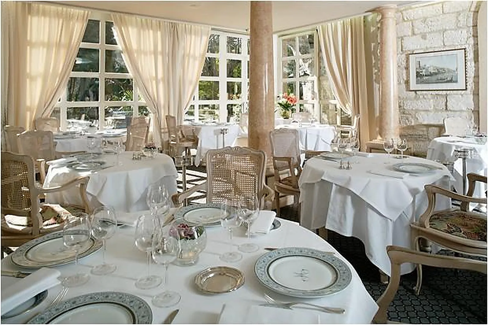 Lieux événementiels, HÔTEL LA MAGNANERAIE & NAJETI